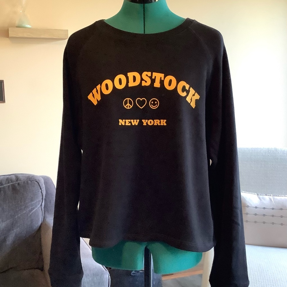 One Clothing Woodstock Sweatshirt Sz Large